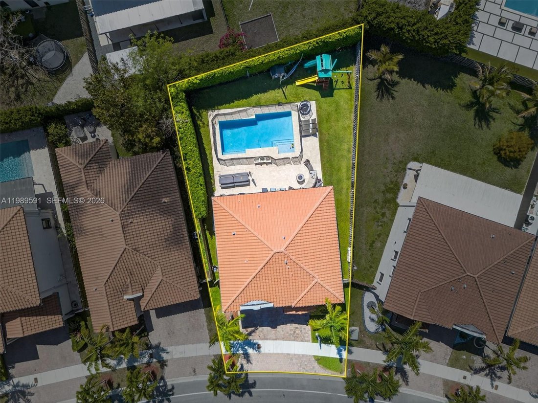 House in Miami, Florida, United States 5 - 17487120