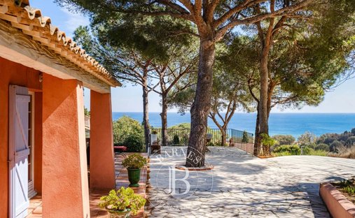 Villa a Nartelle-Noyer-Bellevue-bd dei Sardinaux, Sainte-Maxime, Francia 1