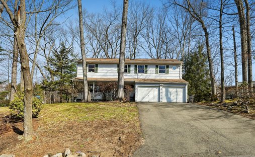 House in Airmont, New York, United States 1