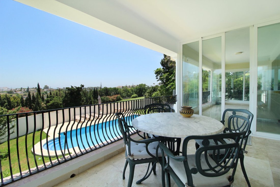 Villa in Guadalmina Alta, San Pedro de Alcantara, Spain 5 - 16973493