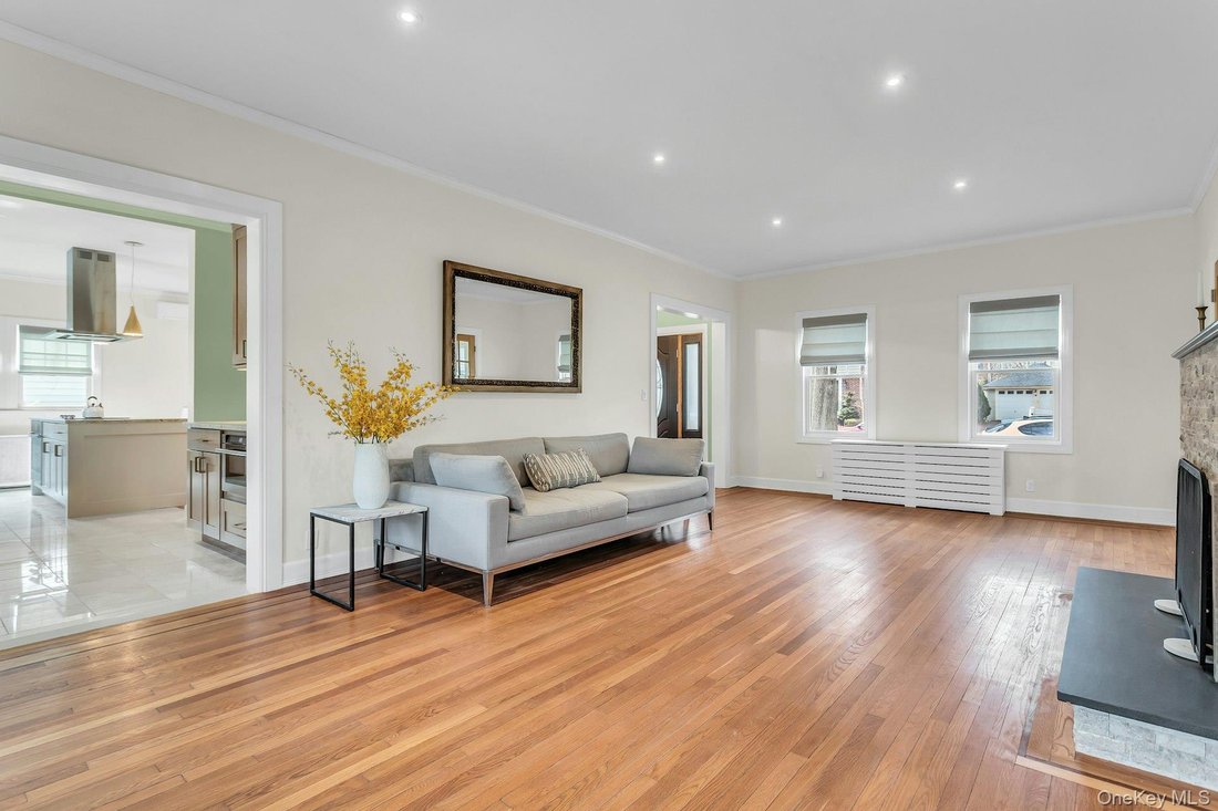House in North New Hyde Park, New York, United States 5 - 17484541
