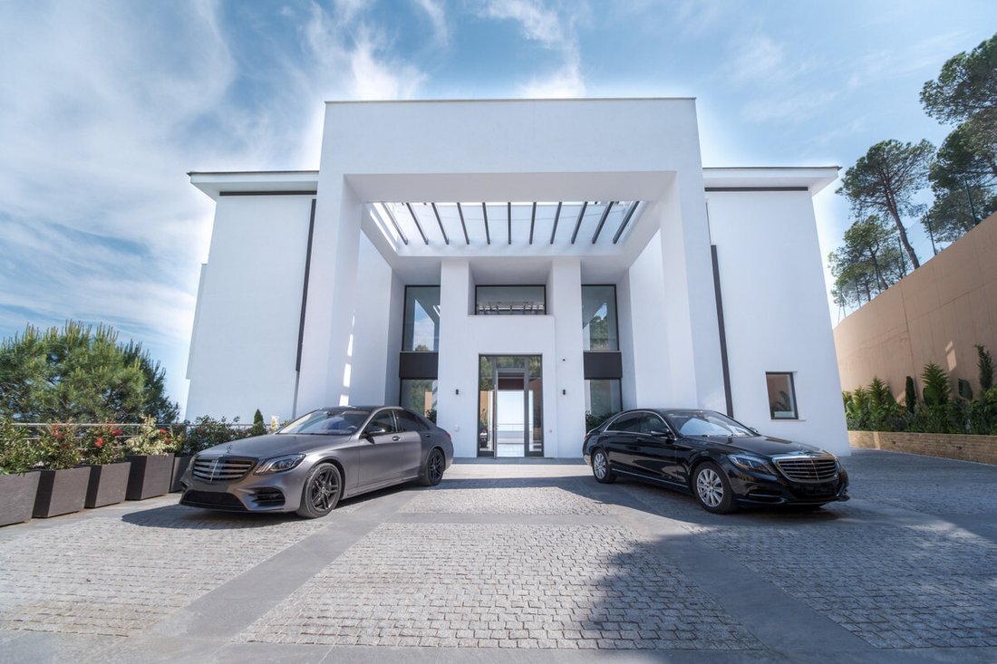Villa in El Madroñal, Benahavís, Spanien 1 - 12205714