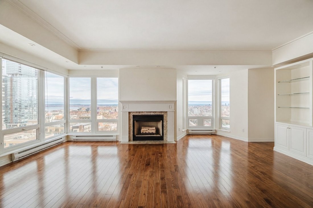 Condo in Westmount, Quebec, Canada 1 - 17449866