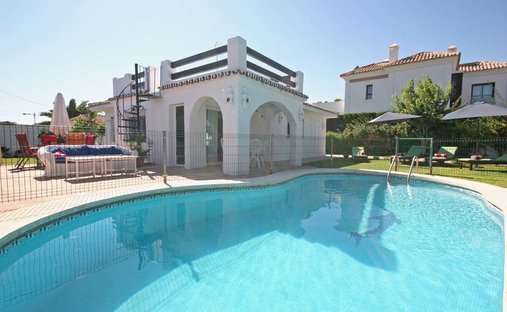 Villa in San Pedro de Alcantara, Andalusia, Spain 1