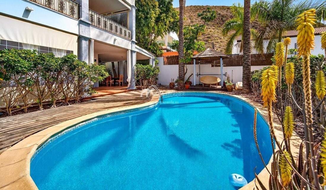 Villa in Los Cristianos, Canary Islands, Spain 5 - 17489582