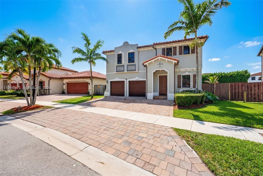 House in Miami, Florida, United States 2 - 17487120