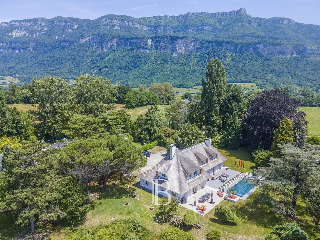 Chambery, Auvergne-Rhône-Alpes, France 4 - 17482989