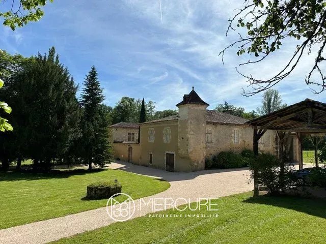 Castle in Zone d'Activité Sud, Auch, France 1 - 17482836