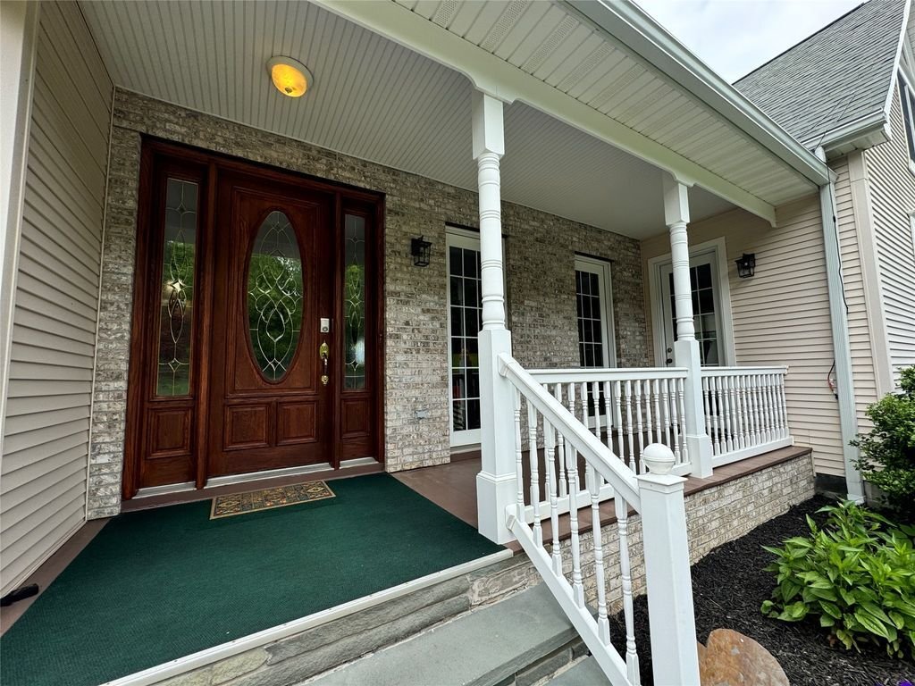House in Endicott, New York, United States 3 - 17488993