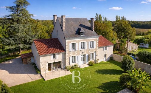 Estate in Poitiers, Nouvelle-Aquitaine, France 1