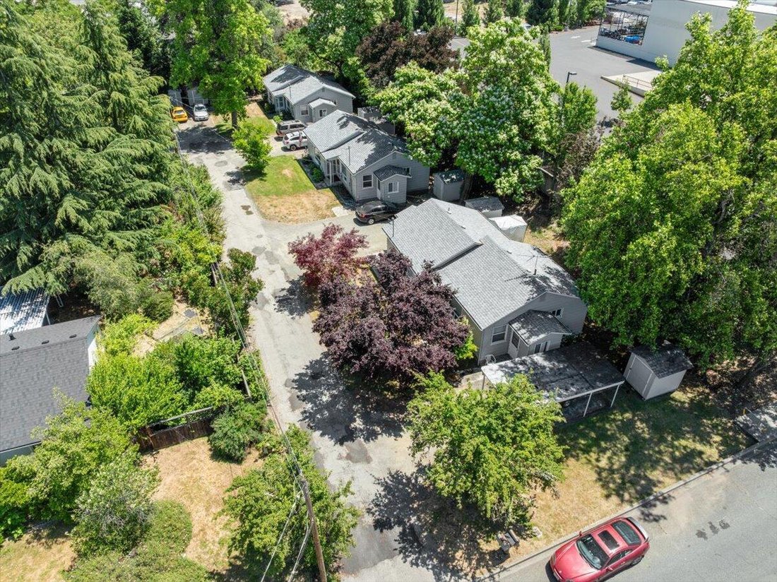 Grants Pass, Oregon, United States 1 - 17484198