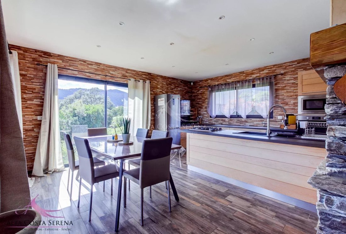 House in Prunelli-di-Fiumorbo, Corsica, France 4 - 17482856
