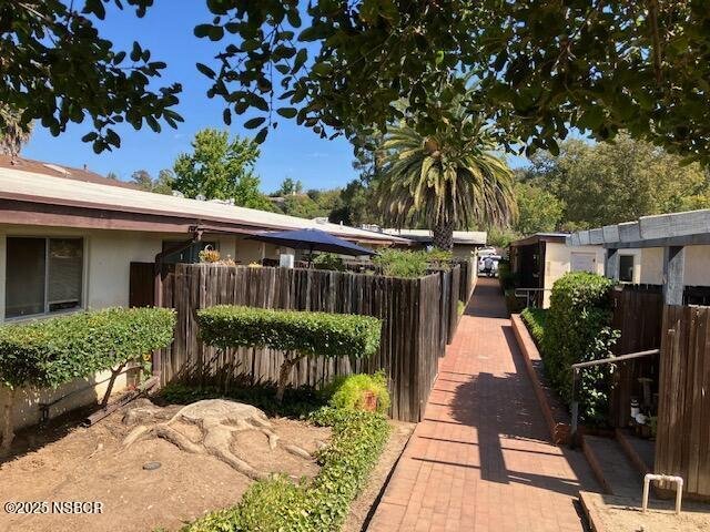 Solvang, California, United States 4 - 17480319