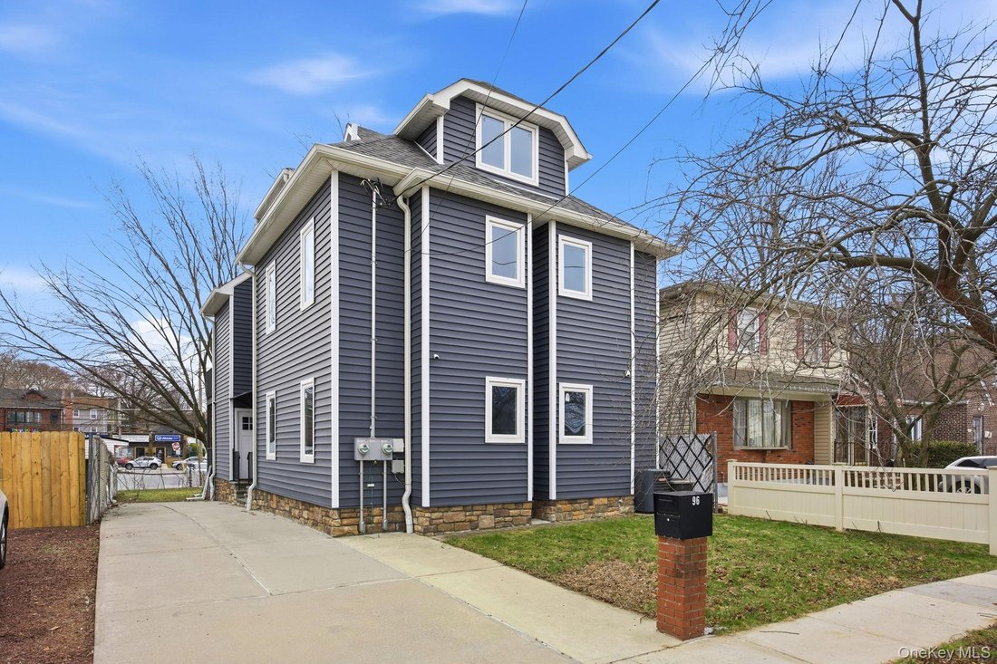 House in New York, New York, United States 1 - 17484526