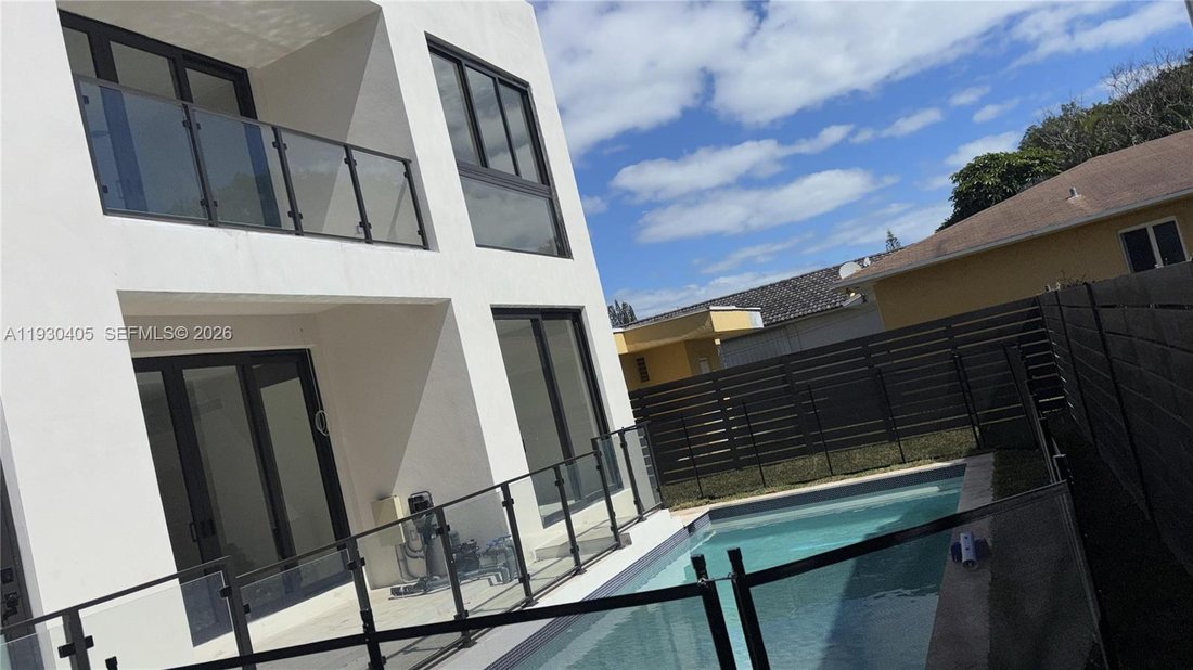 House in Miami, Florida, United States 5 - 16808831
