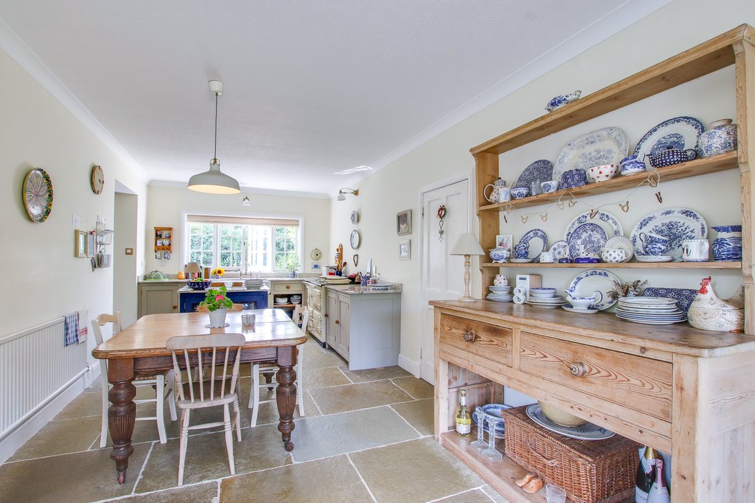 House in Lyndhurst, England 4 - 17487400