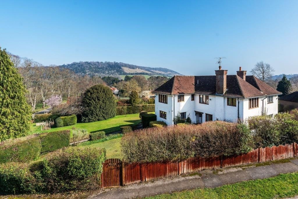 House in Dorking, England 1 - 17486354