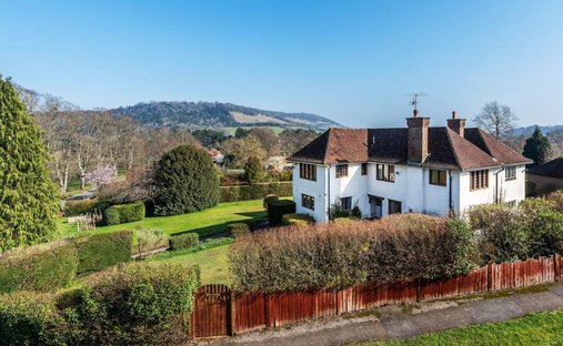 House in Dorking, England 1