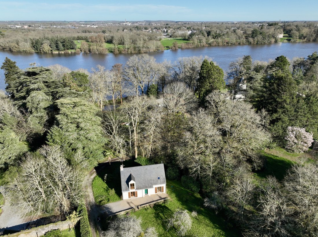 House in La Chapelle-sur-Erdre, Pays de la Loire, France 1 - 17486413