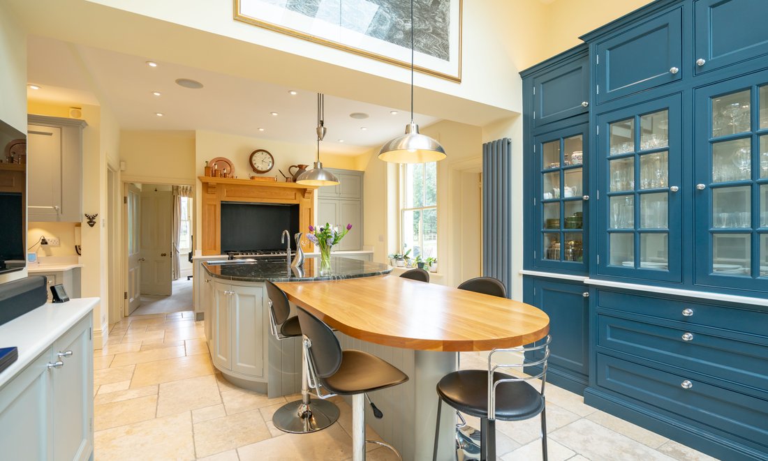 House in Burley, England 2 - 17488373