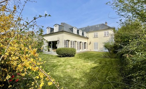 House in Domaine National du Château, Versailles, France 1