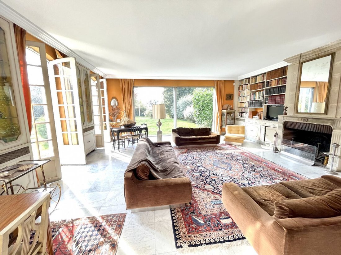 House in Domaine National du Château, Versailles, France 5 - 17480400