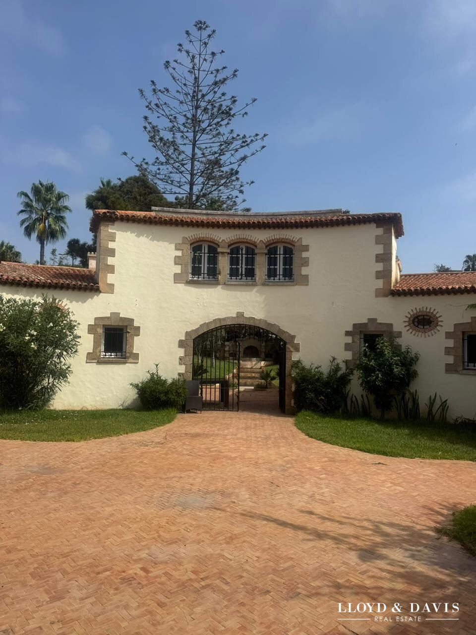 Villa in Casablanca, Casablanca-Settat, Morocco 1 - 17489408