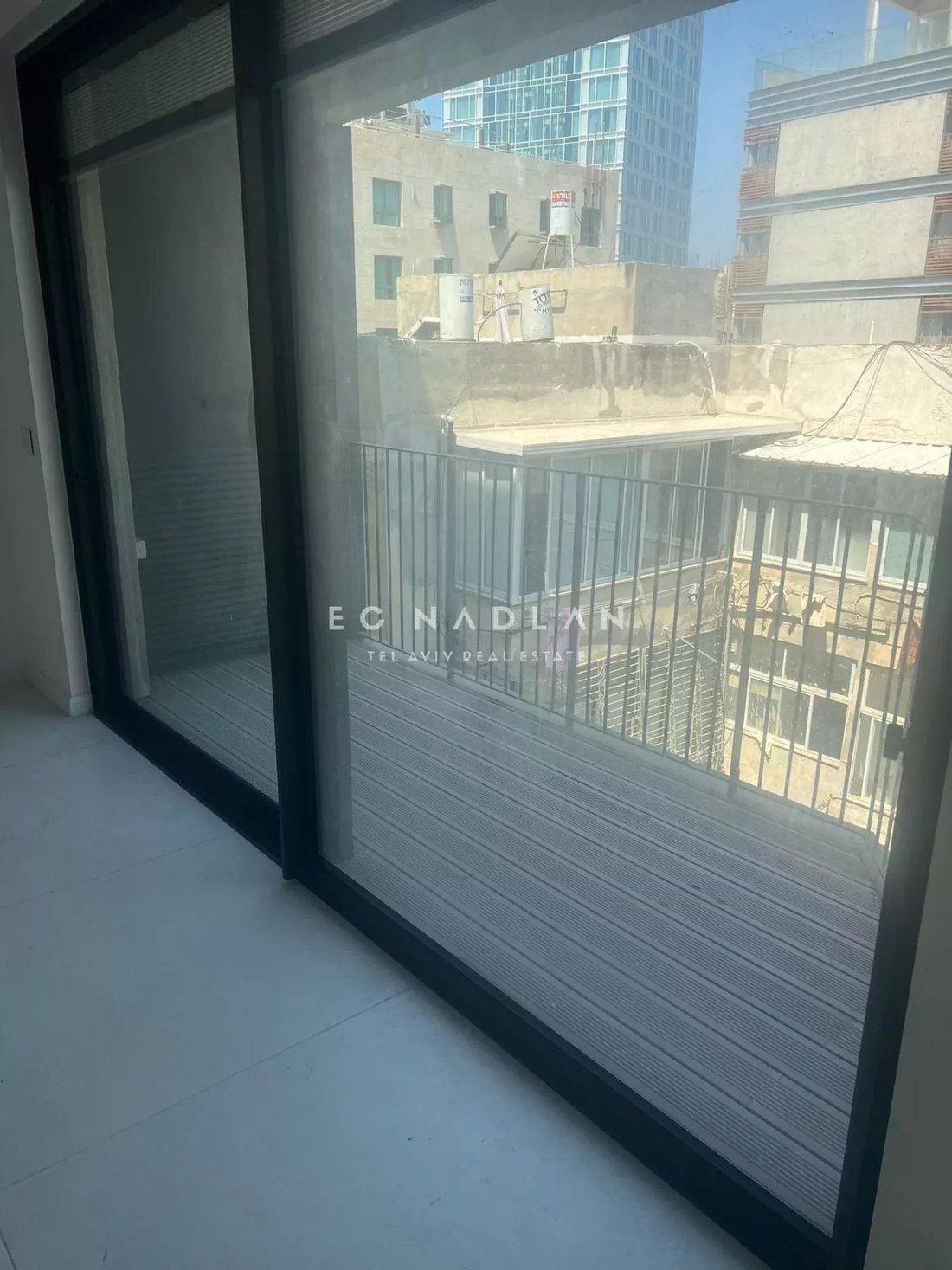 Apartment in Tel Aviv-Yafo, Tel Aviv District, Israel 2 - 17484284