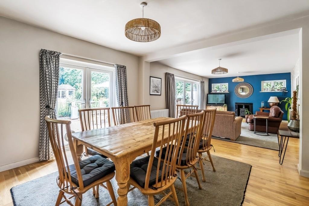 House in Surrey, England 3 - 17486276