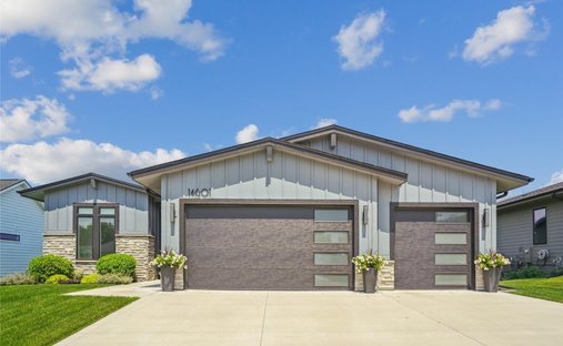 House in Urbandale, Iowa, United States 1