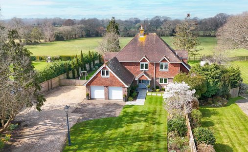 House in Brockenhurst, England 1