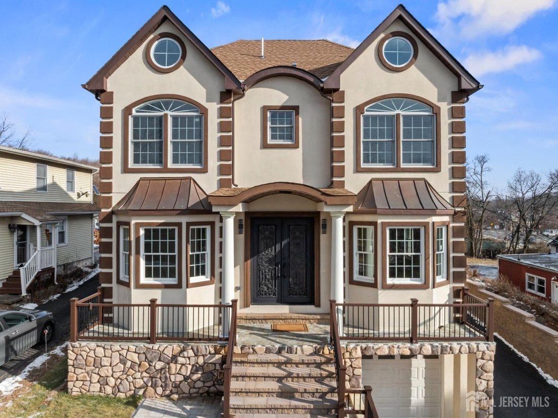 House in Metuchen, New Jersey, United States 5 - 17483828