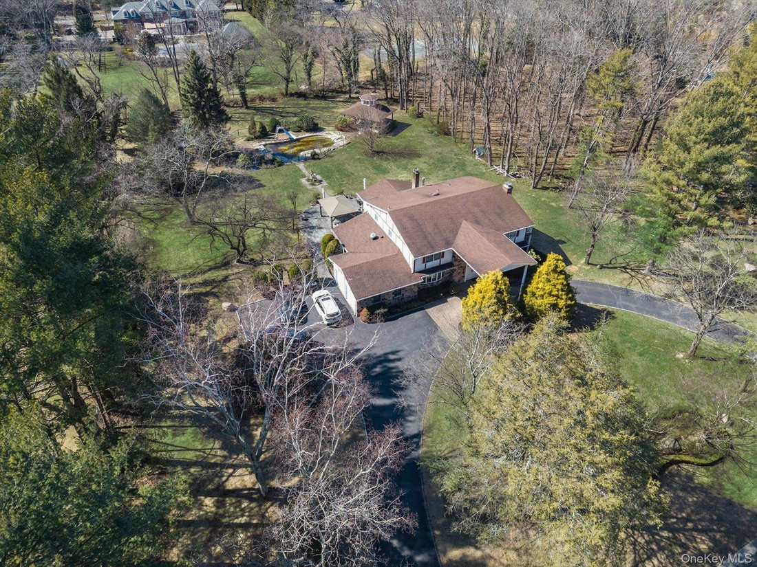 House in Old Brookville, New York, United States 2 - 17479225