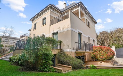 House in La Varenne, Saint-Maur-des-Fossés, France 1