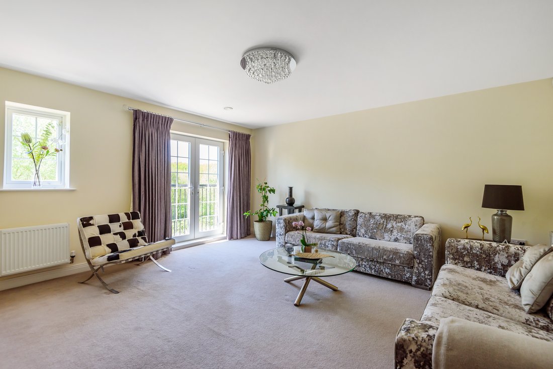 House in Brookwood, Woking, England 5 - 17486075