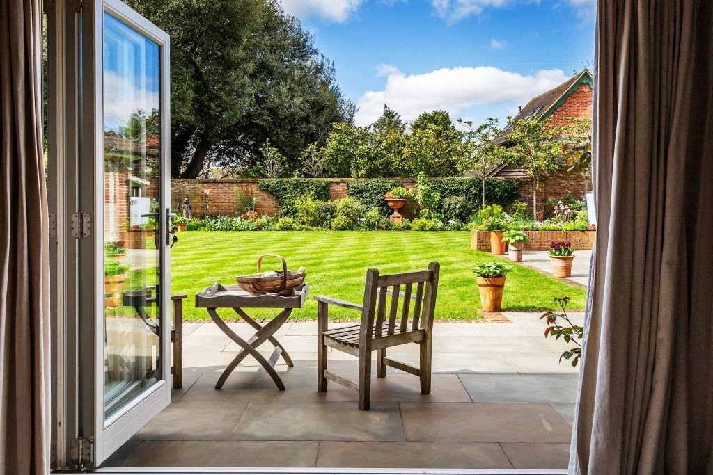 House in Dorking, England 2 - 17485740