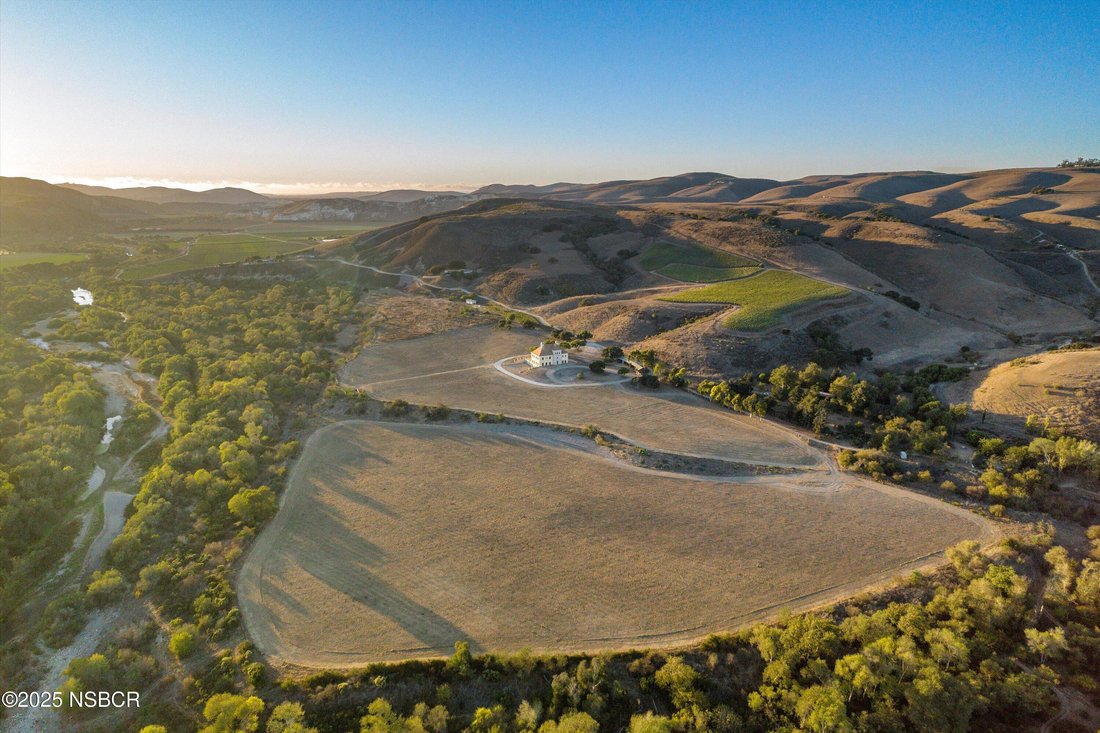 House in Lompoc, California, United States 4 - 17480479
