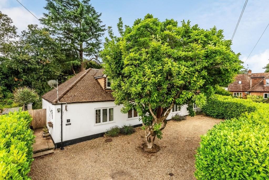 House in Surrey, England 4 - 17486276