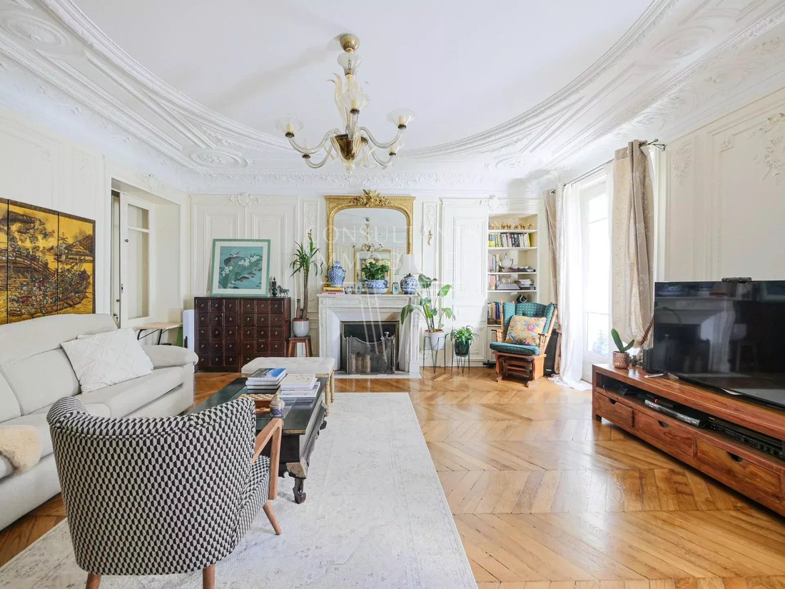 Apartment in Porte Dauphine, Paris 16e Arrondissement, Paris 4 - 17484335