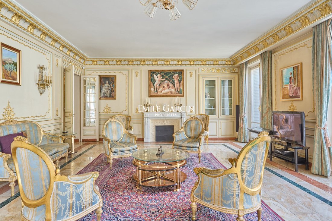 Apartment in Triangle d'Or, Paris 8e Arrondissement, Paris 3 - 17488447