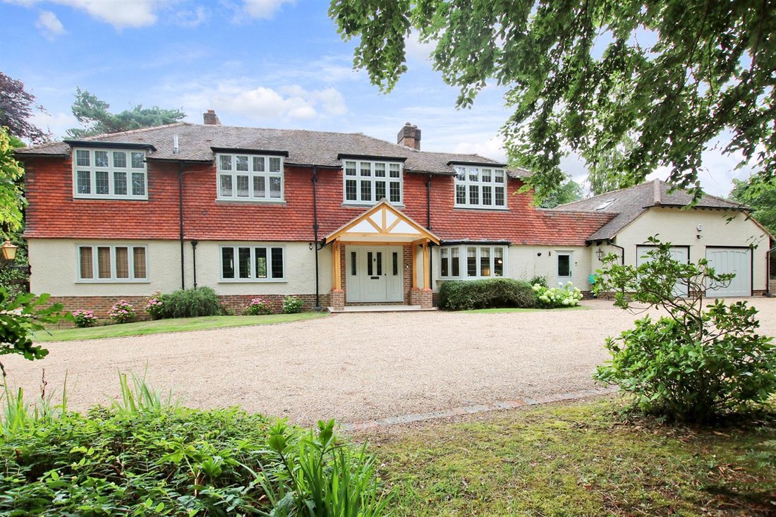 Maison à Hawks Hill, Fetcham, Angleterre 1 - 17486051