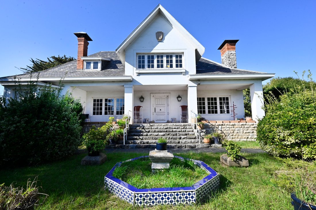 House in Santa Cruz de Bezana, Cantabria, Spain 2 - 17488360