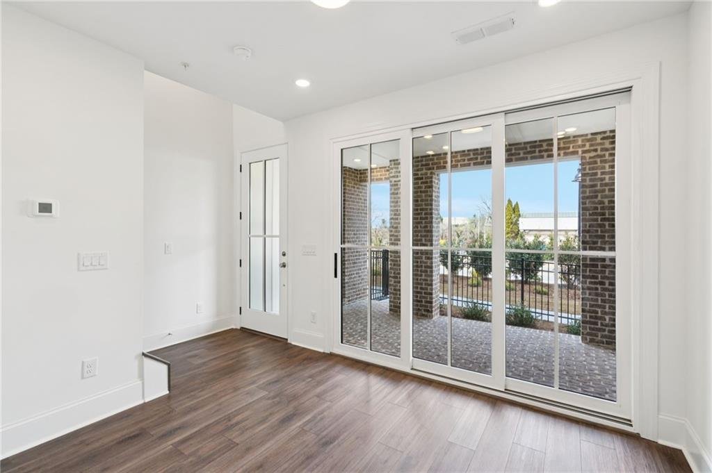 Townhouse in Alpharetta, Georgia, United States 5 - 17196037