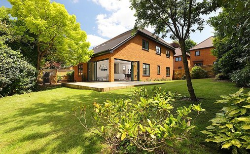 House in Great Bookham, England 1