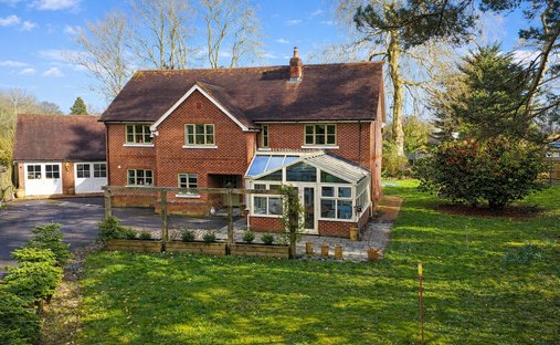 House in Lyndhurst, England 1