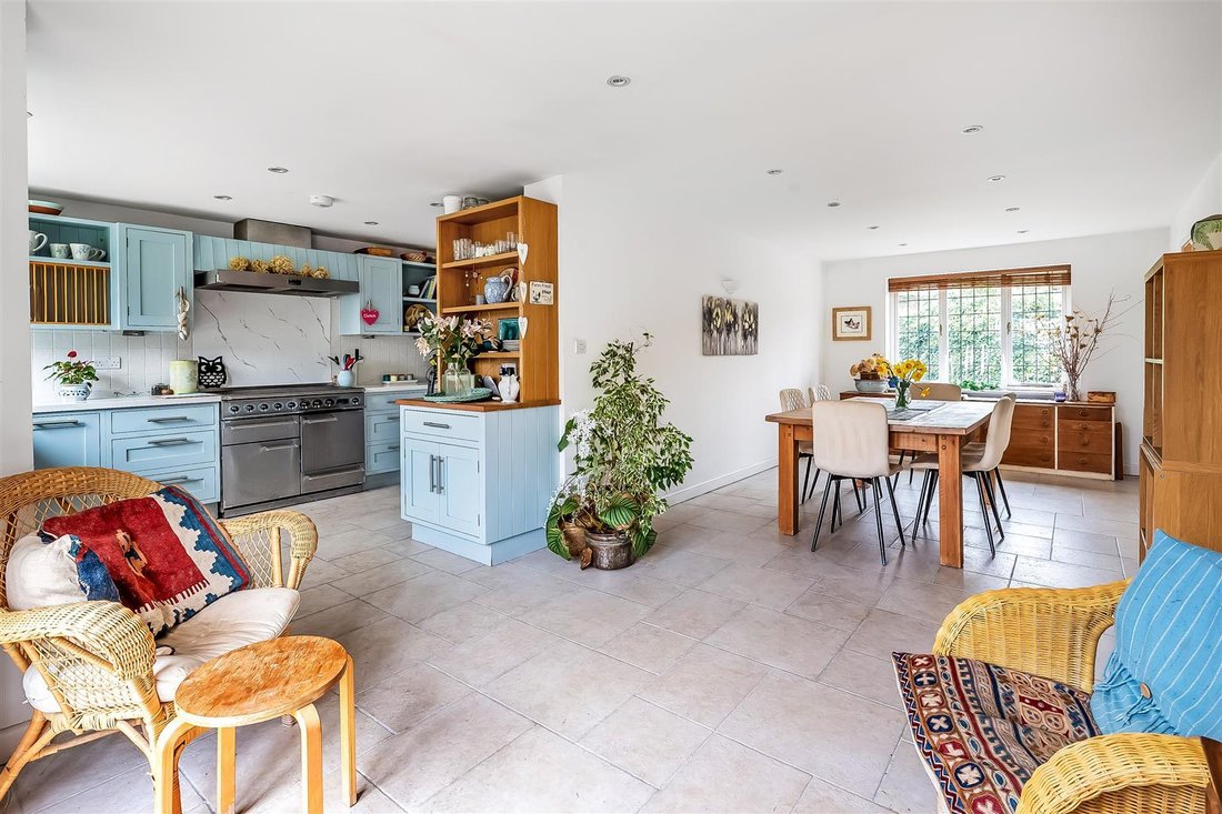 House in Headley, England 4 - 17486323