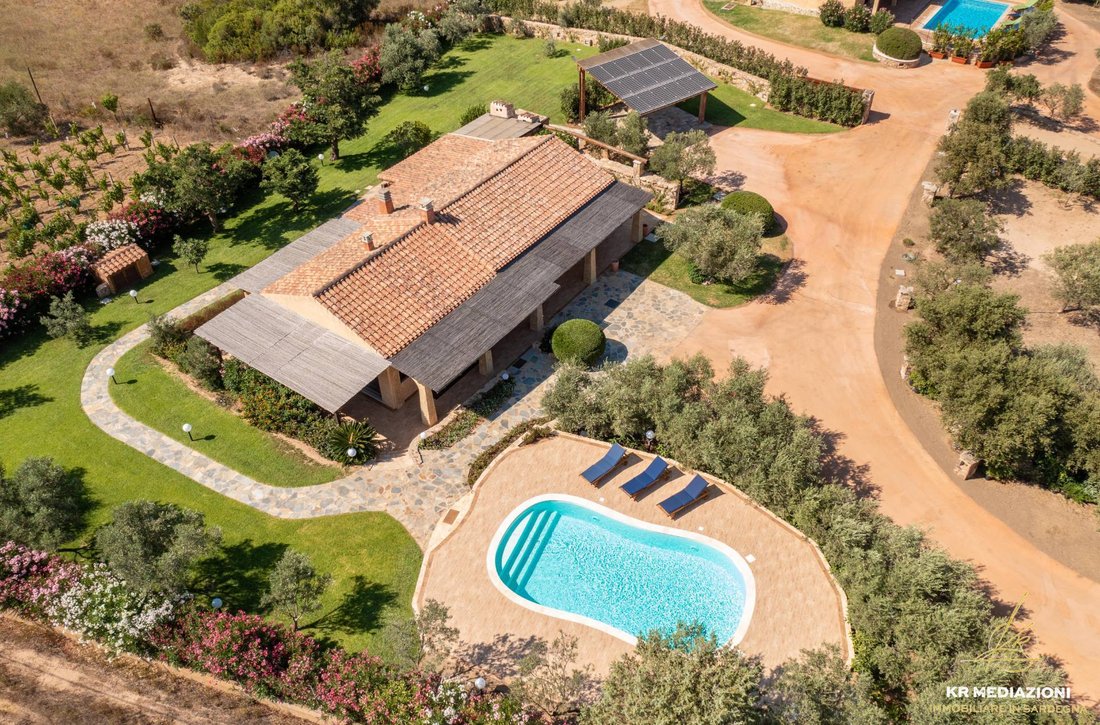 Villa in Center, Olbia, Italy 1 - 17488932