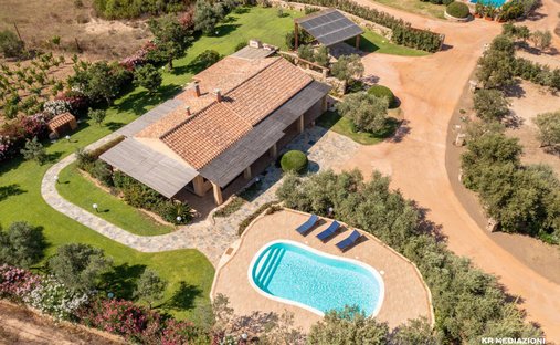 Villa in Center, Olbia, Italy 1