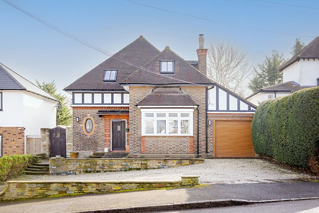 House in Selsdon, London Borough of Croydon, England 1 - 17484416