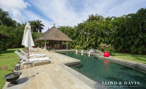 Villa in Albion, Rivière Noire District, Mauritius 1